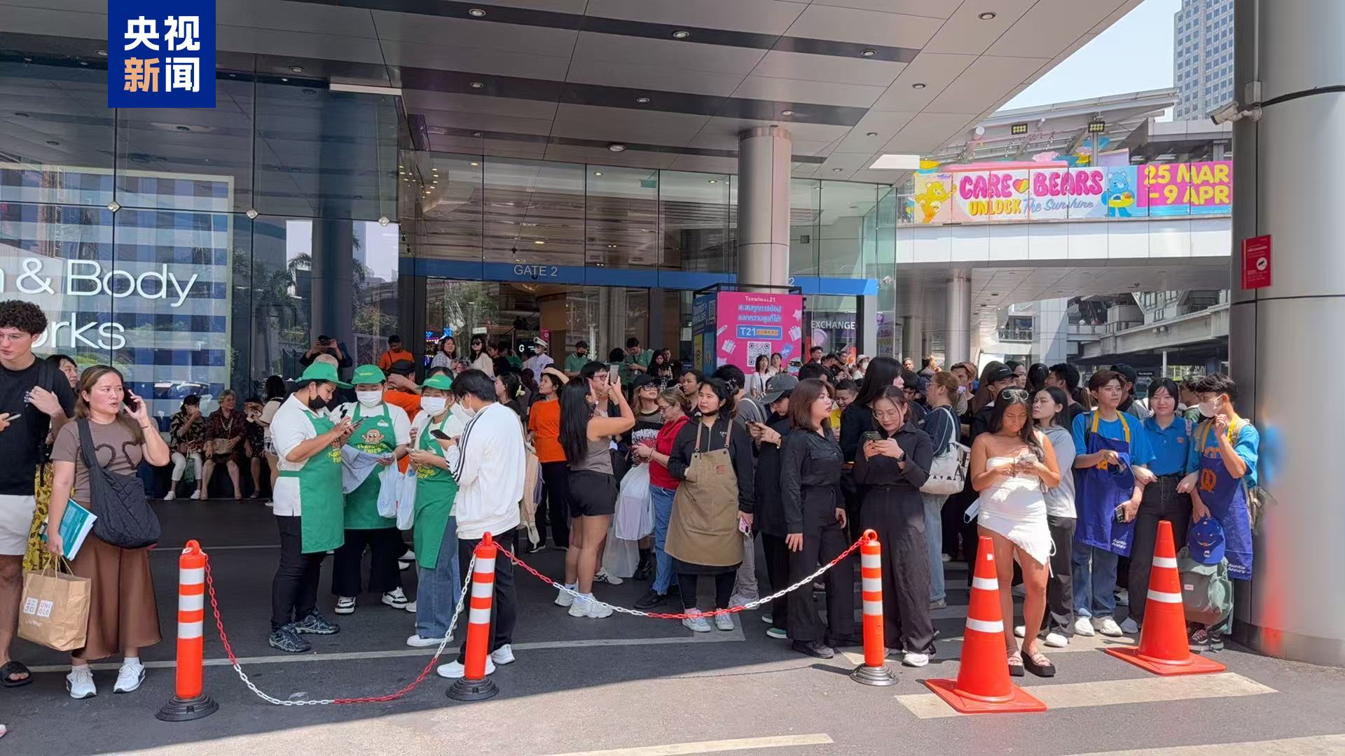 7.9级地震后，缅甸又发生6.4级地震！曼谷一高楼倒塌，泰国股票交易暂停！泰总理中断会议，紧急商讨应对措施