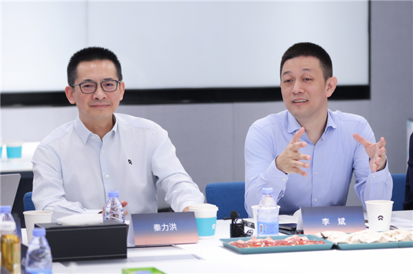 蔚来今年如何盈利：李斌解释了3个小时