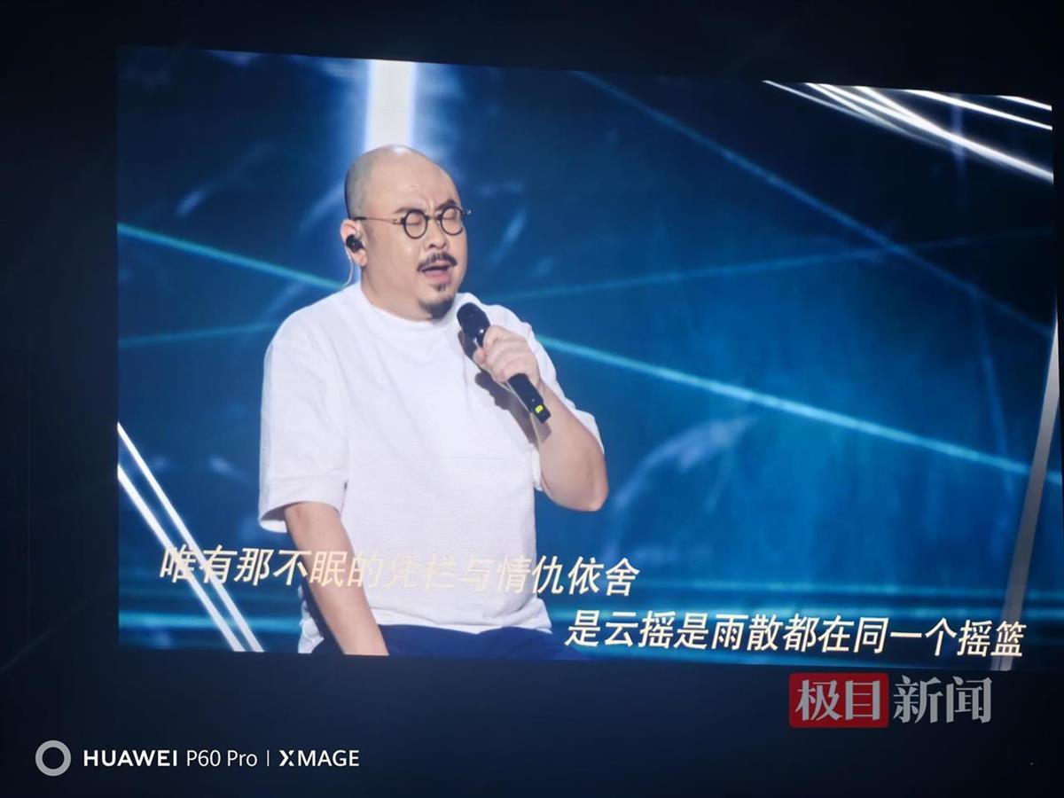 在武汉的第一唱，刀郎说了60多个谢谢和9次“我爱你们”