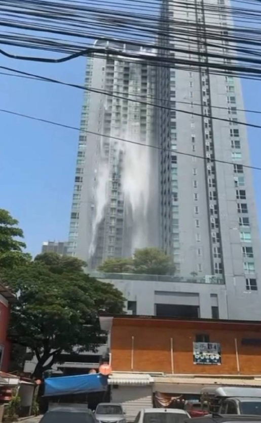 缅甸7.9级地震 泰国全国震感强烈：高空泳池瞬间变瀑布