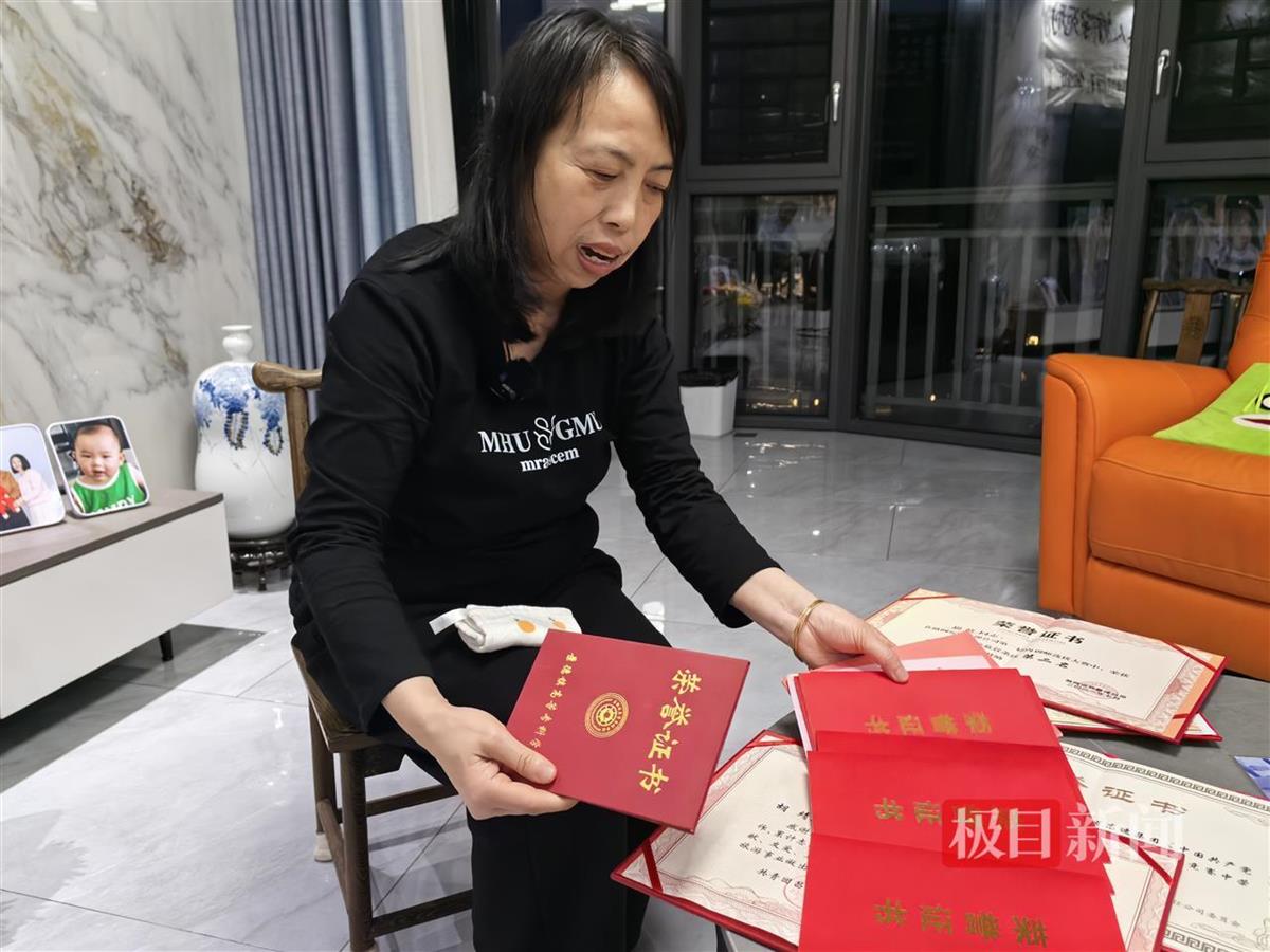 “男子泄愤撞亡一家三口”案今日开庭，检方认为应以危害公共安全罪追究司机刑事责任