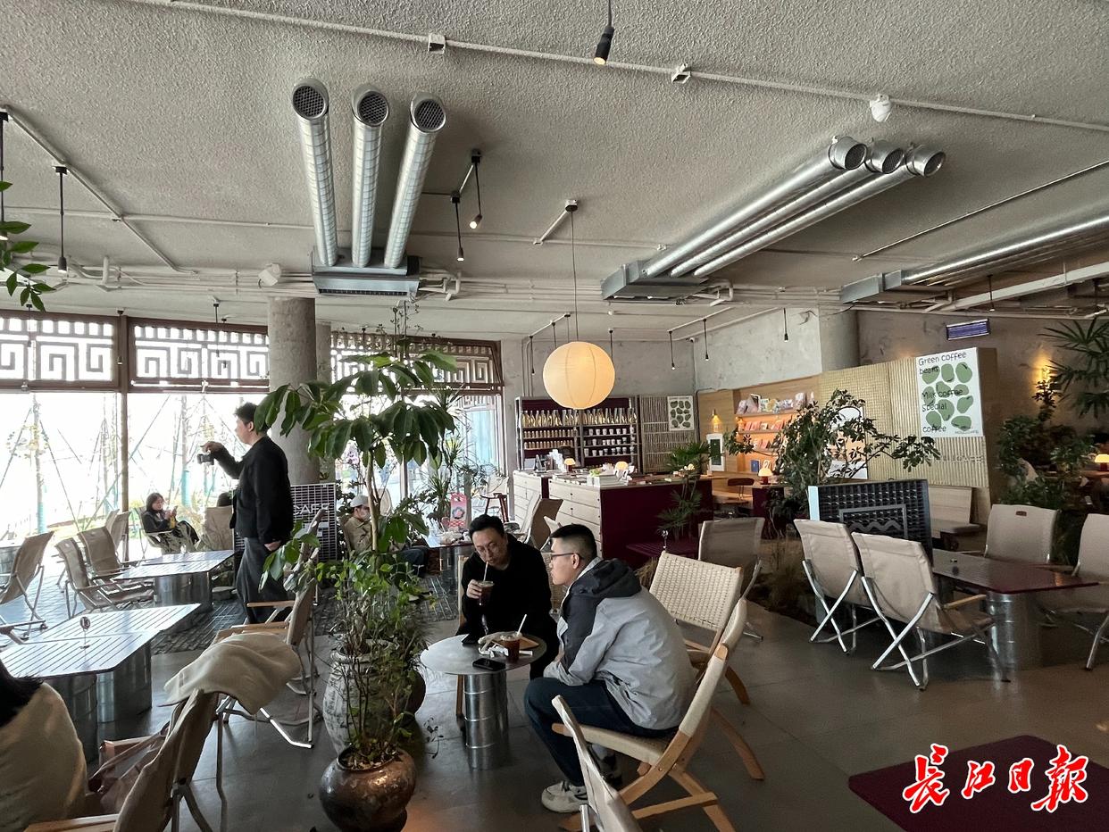 武汉凌波门不再如厕难，200米外就有新公厕
