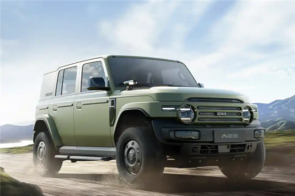 秒变“212”！iCAR V23推出复古情怀套件：包含前脸、轮胎、防空灯