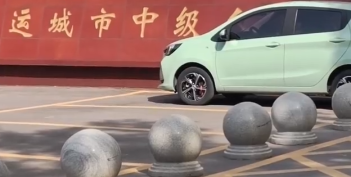 谁来保护重组家庭的孩子？律师称未成年人遭虐待很难寻求帮助