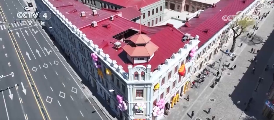 “五一”假期临近旅游市场升温火爆，各地景区进入“旺季模式”