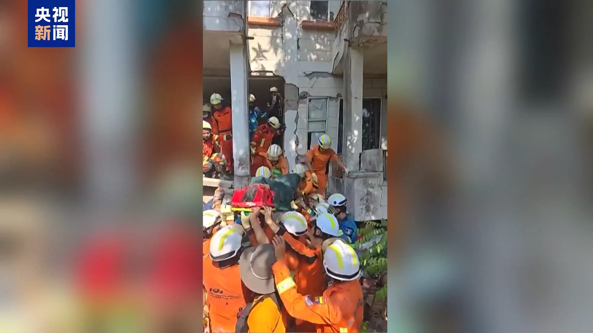 缅甸震后救援仍在进行 一老人被困91小时后获救