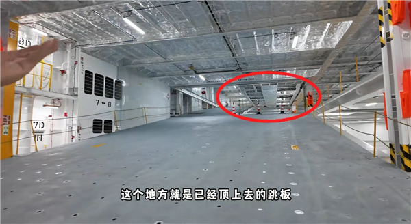 全球最大！比亚迪“深圳号”内部一览 比地下停车场还宽敞