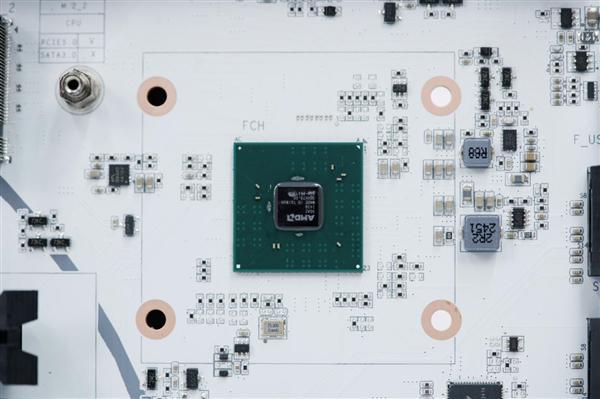 满血释放锐龙性能！七彩虹CVN X870 ARK FROZEN V14方舟图赏