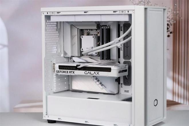 技嘉B650E AORUS STEALTH ICE背插主板评测：美貌与实力并存 锐龙9000最美座驾