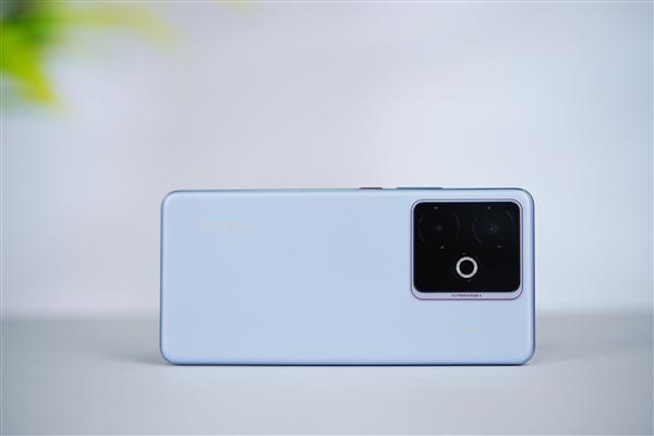 最冷天玑9400+手机！真我GT7图赏