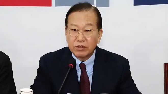 都这时候了，尹锡悦还在“加戏”