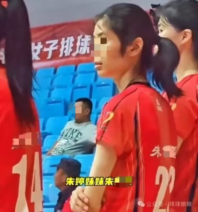 中国女排前队长朱婷妹妹被保送浙大，网友质疑不合规，校方：录取审核时不知其身份