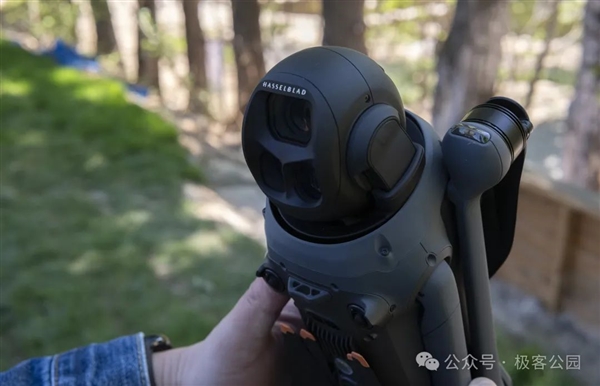 不装了！我就是旗舰本舰：大疆Mavic 4 Pro体验