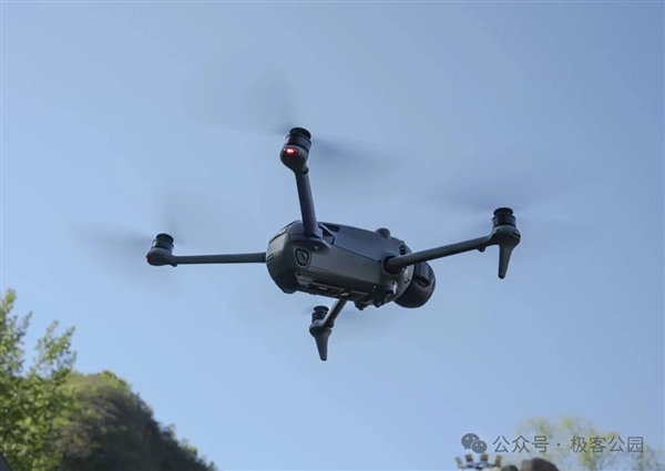 不装了！我就是旗舰本舰：大疆Mavic 4 Pro体验