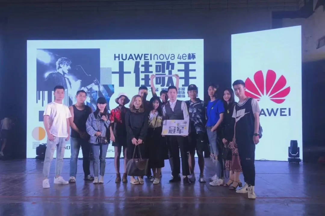 武大毕业当特警，回母校执勤反差感拉满！