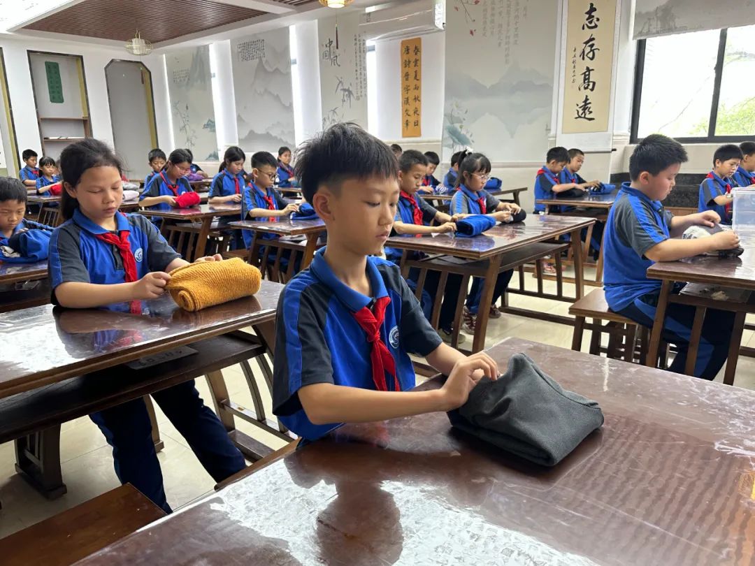 上课不重要，拍照片交差就行？