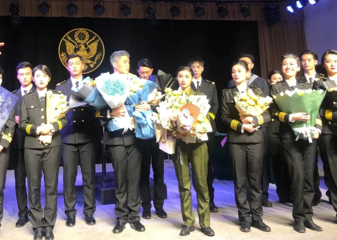 武大毕业当特警，回母校执勤反差感拉满！