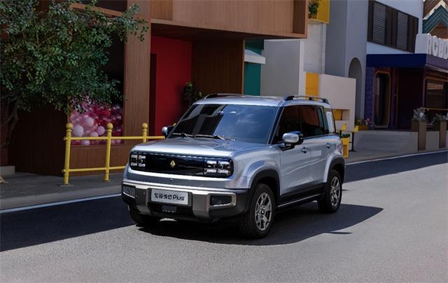 宝骏悦也Plus改款，续航智驾全升级，新车价格闯入7万级