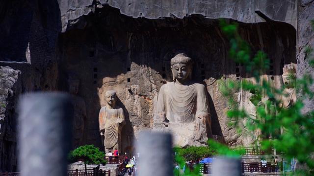 何以中国 | 凿石耀古今 薪火递千年