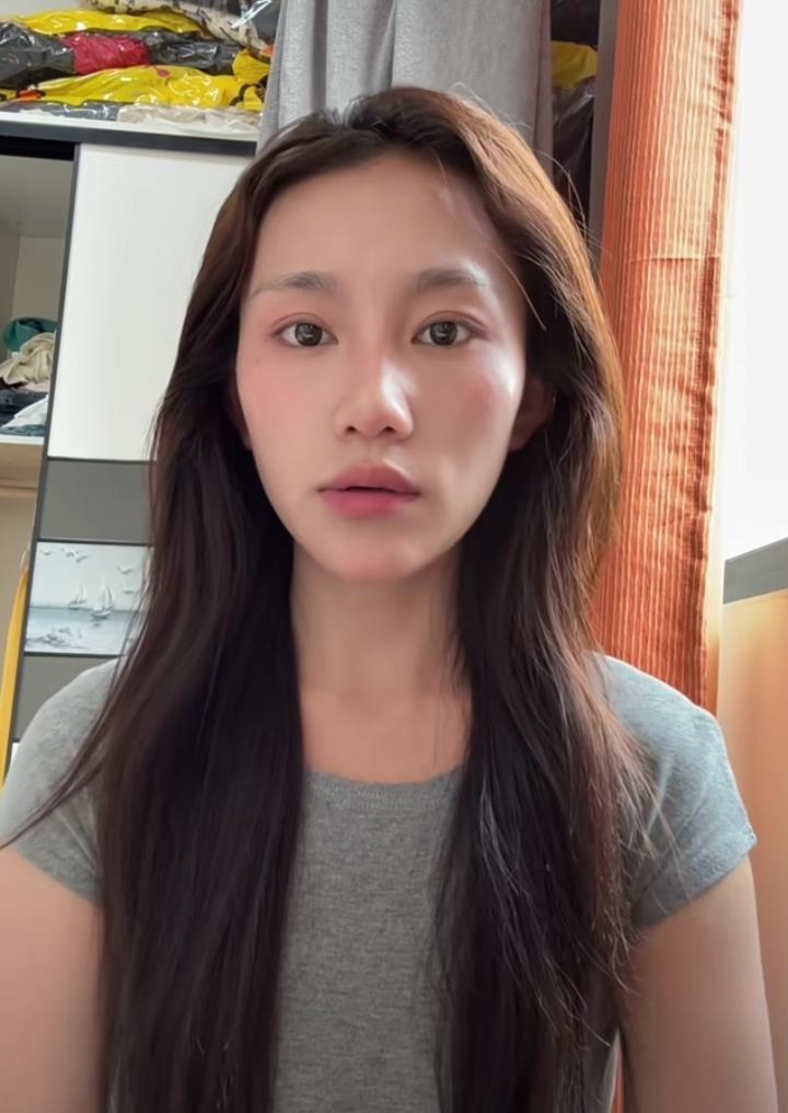 儿时被拐的流浪女子基因检测来自贵州，是杨妞花远房亲戚，见面后杨妞花红了眼眶：她比我更苦