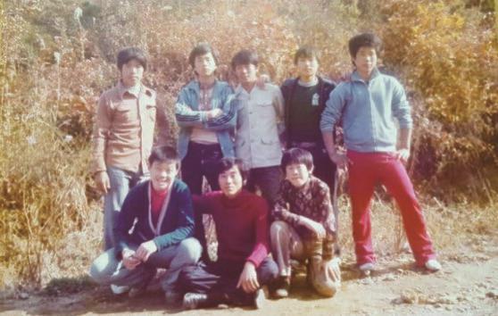 三战总统终成正果，草根逆袭的李在明能否治愈撕裂的韩国？