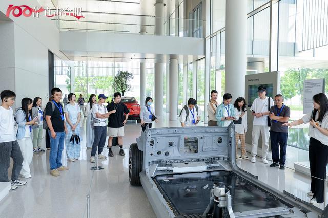 畅行中国一路向新|在蔚来体验理想与现实的时速
