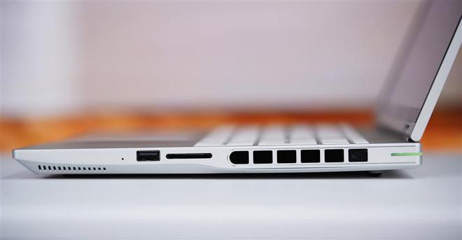 七彩虹第一款高端轻薄全能游戏本！iGame M15 Origo评测