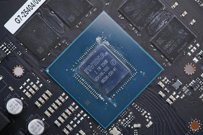 影驰RTX 5060魔刃显卡评测：SFF-Ready甜点 小型机箱也有不错的游戏性能